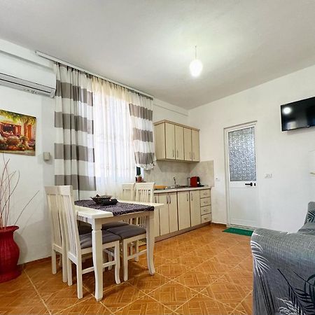 Joni'S Apartment Spille Dış mekan fotoğraf